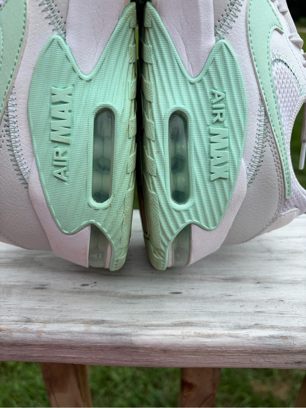 Nike Women’s Air Max Excee White Sneakers with Mint Accents size 9 FZ3769-100 - Picture 13 of 15